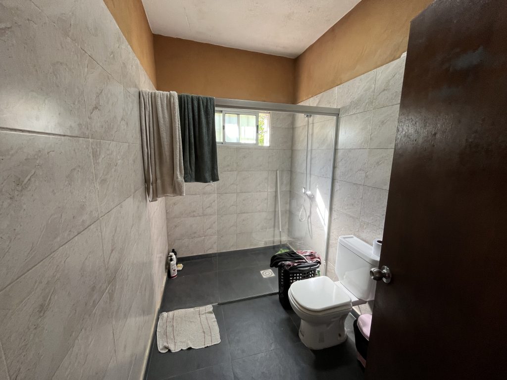 CASA 3 DORMITORIOS + CABAÑA EN BALNEARIO ARGENTINO