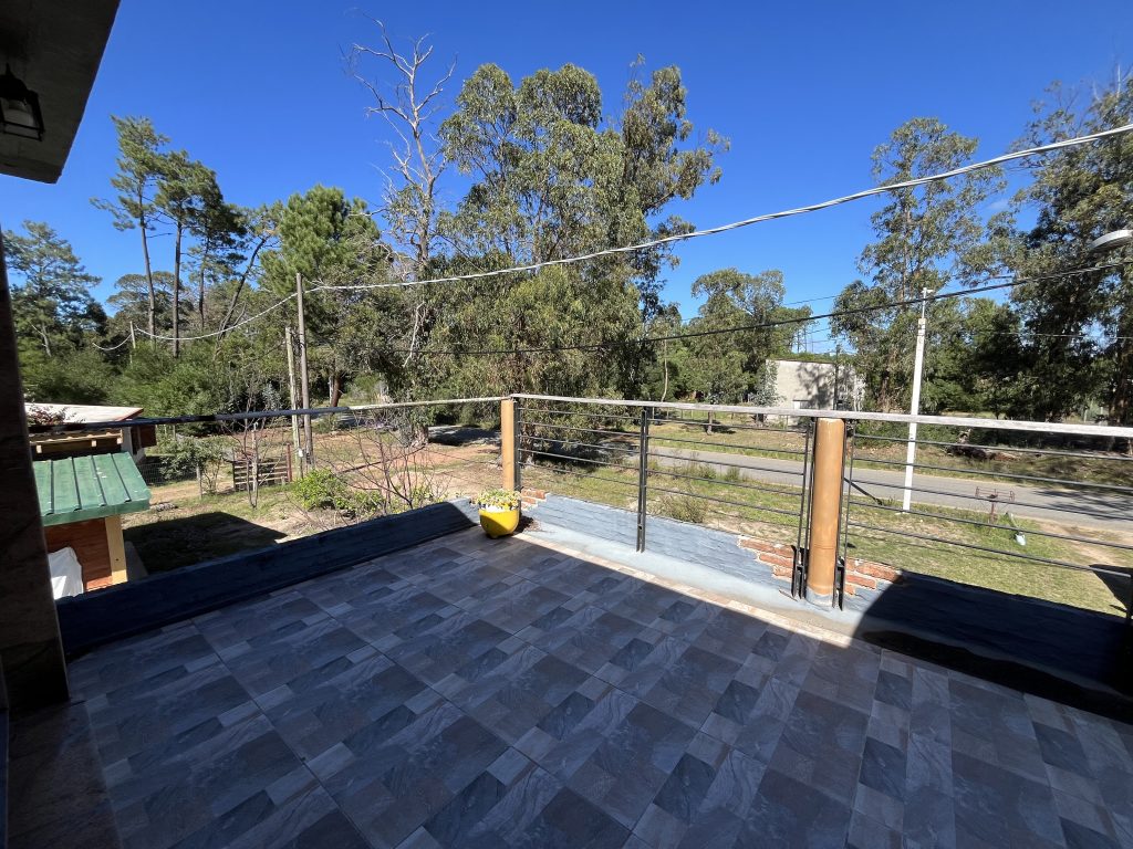 CASA 3 DORMITORIOS + CABAÑA EN BALNEARIO ARGENTINO