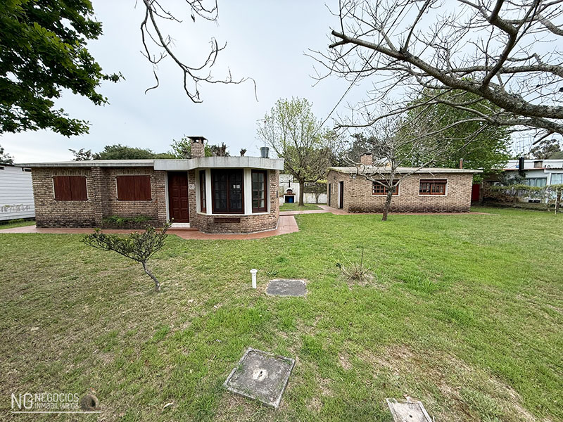 CASA 3 DORMITORIOS + BARBACOA COMPLETA EN 810 MTS2 DE TERRENO CUCHILLA ALTA